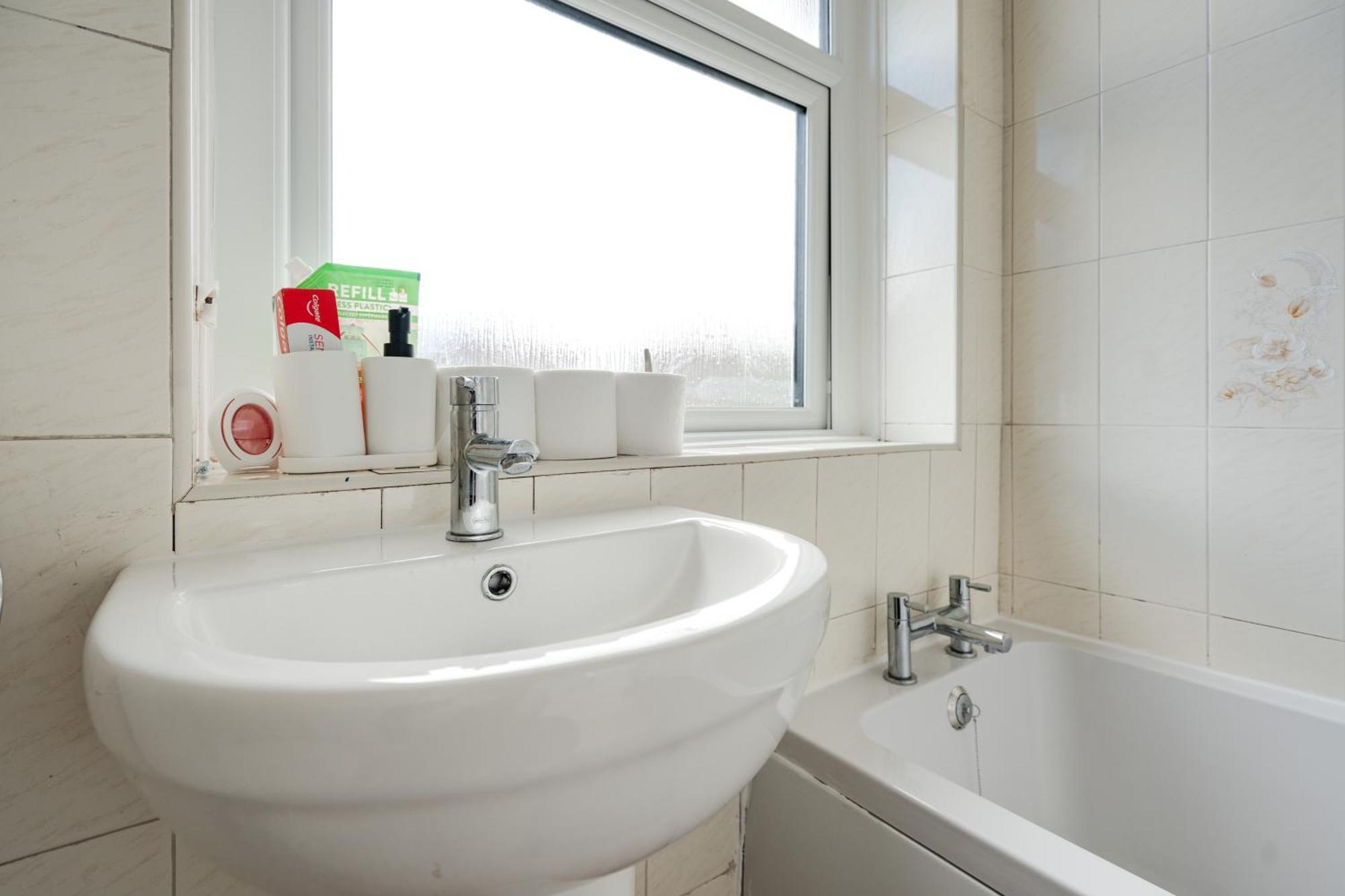 Comfy 3Br Home - Pool Table - Games - Sleeps 8 Manchester Exteriér fotografie